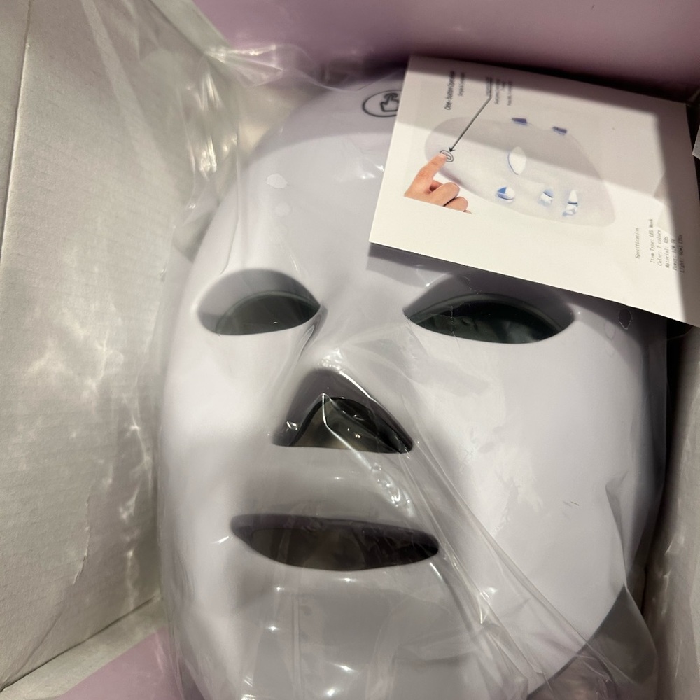 Brand new with box red light therapy mask